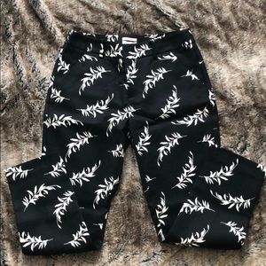 Woman ankle high trouser